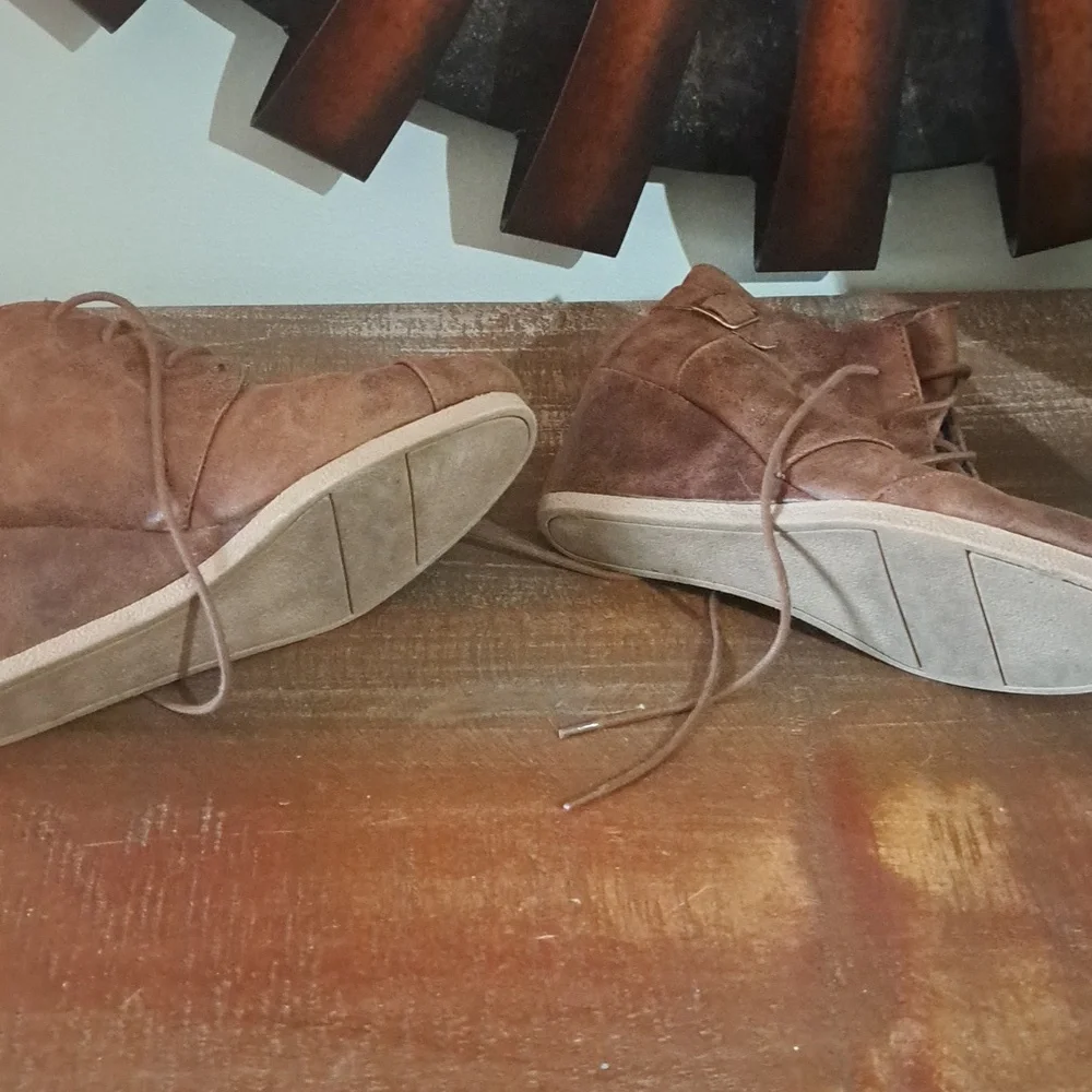 Maurices Brown Lace-Up Ankle Wedge Booties Size 9